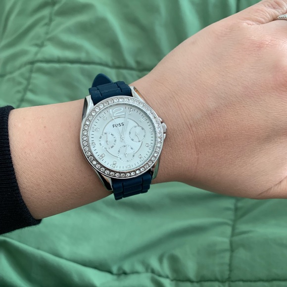 - Fossil Women Blue Watch Gently Used No box - Picture 4 of 11